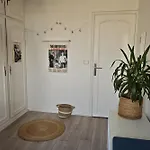 Διαμέρισμα Spacious Near Pere Lachaise *