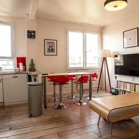 Spacious Near Pere Lachaise Διαμέρισμα *