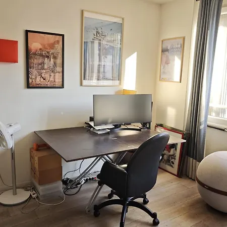 Spacious Near Pere Lachaise Παρίσι