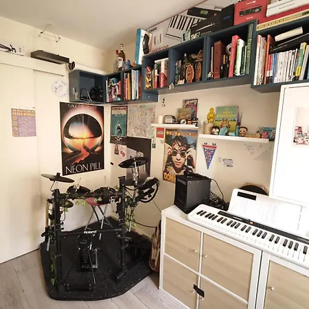 Spacious Near Pere Lachaise Apartmán *