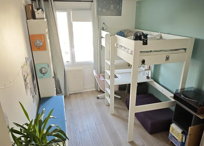Spacious Near Pere Lachaise * Paris